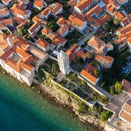 Holiday House Predrag Супетарська Драґа Екстер'єр фото